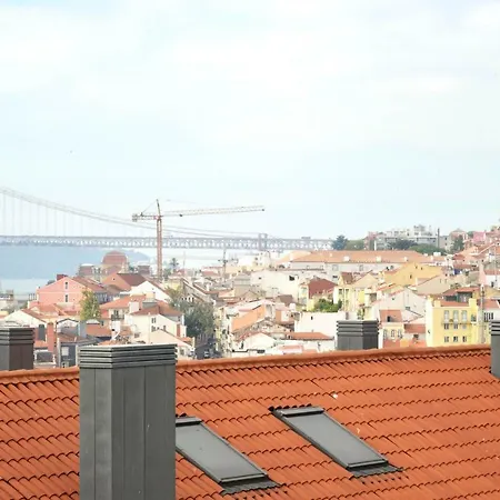 Deluxe Chiado - Checkinhome *